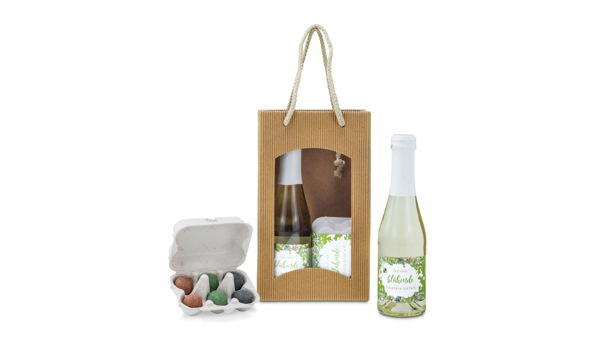 Gift box / Present set: Blossoming cooperation