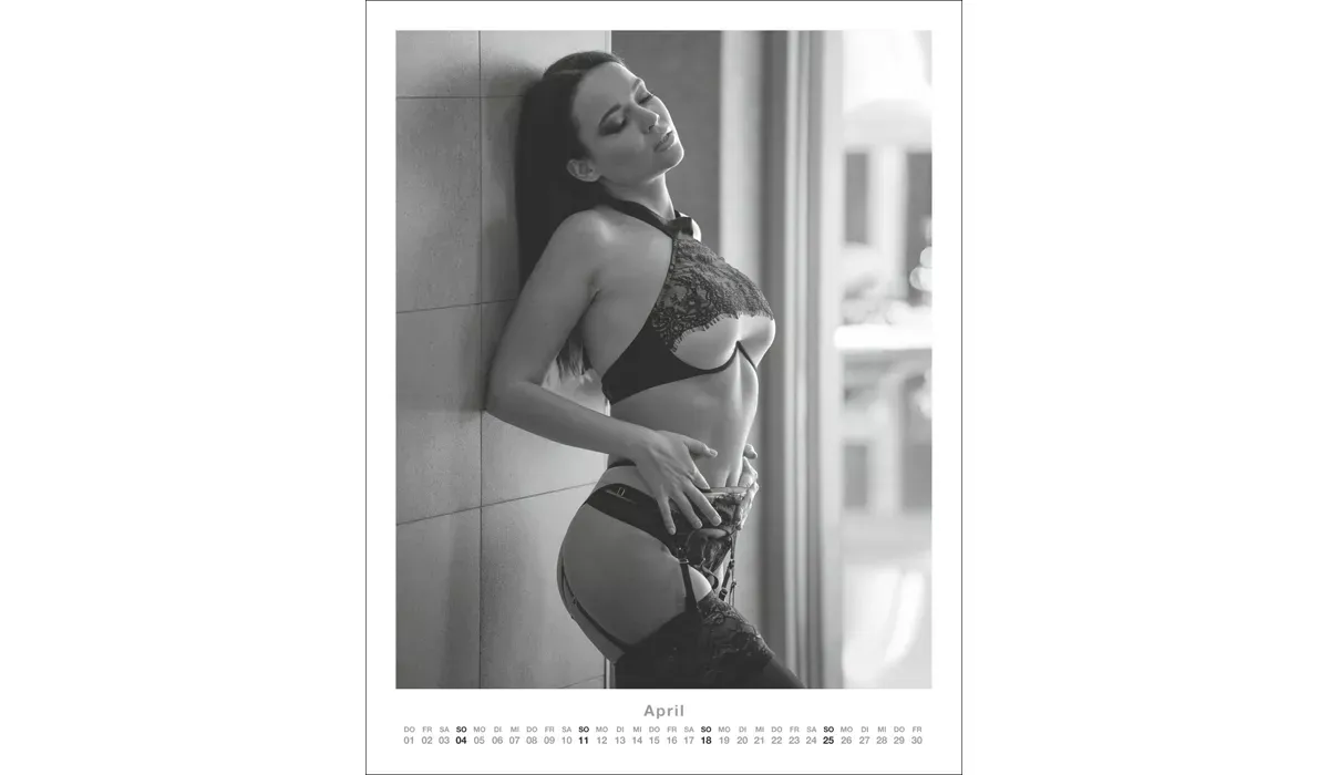 advertising calendar: Women 2027