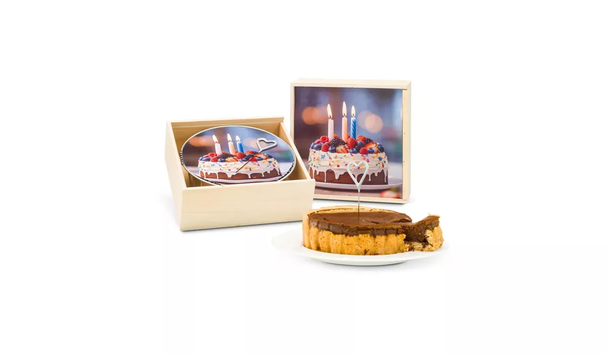 Gift box/Present set: Celebration cake