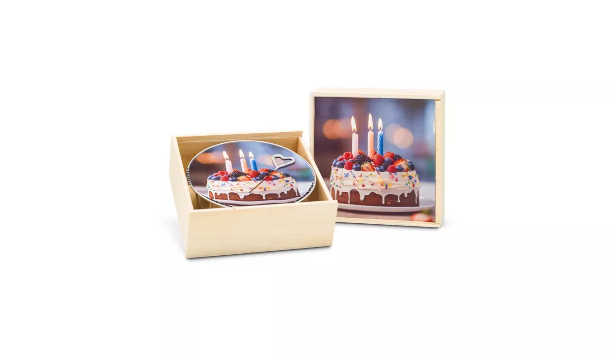 Gift box/Present set: Celebration cake