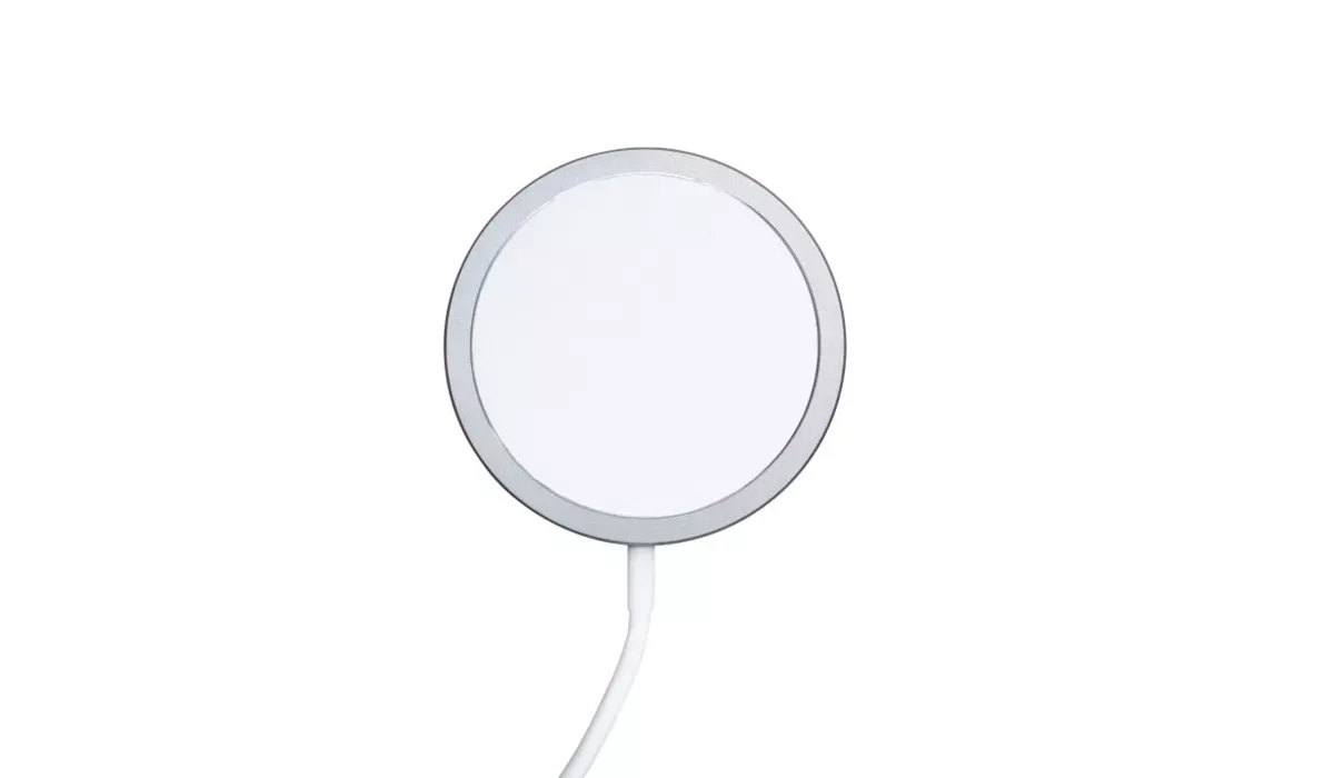 FutureCharge Magnetic charging station white