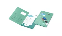 Presentation folder 10 mm filling height 4/4 colored with varnish