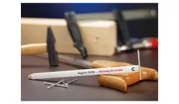 Magnetic carpenters pencil