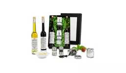 Gift box/Present set: Variety of salads