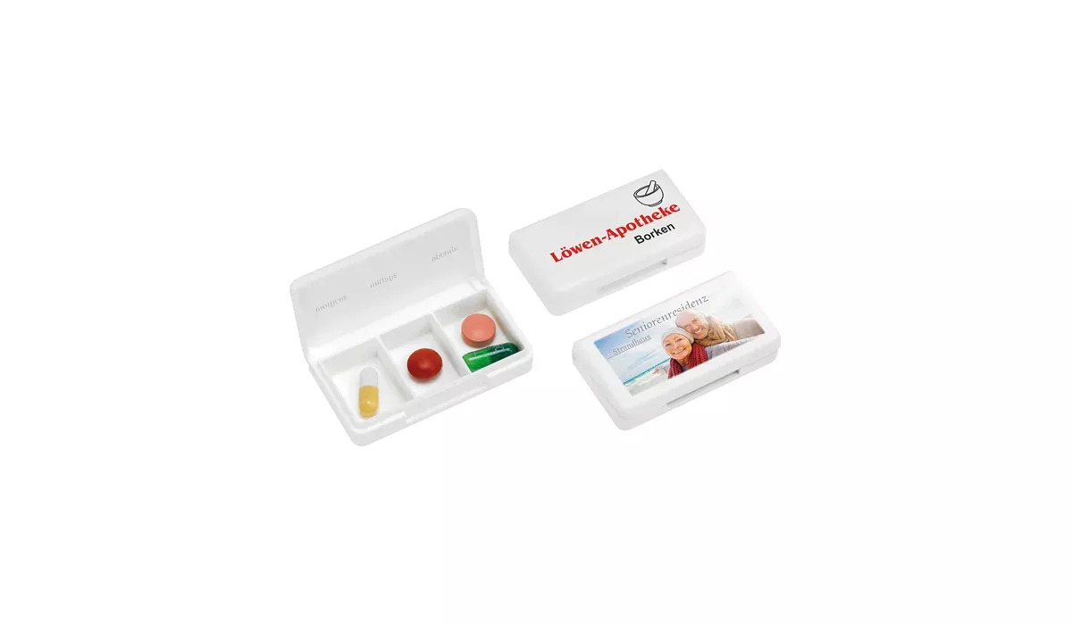 Pill box with 3 compartments