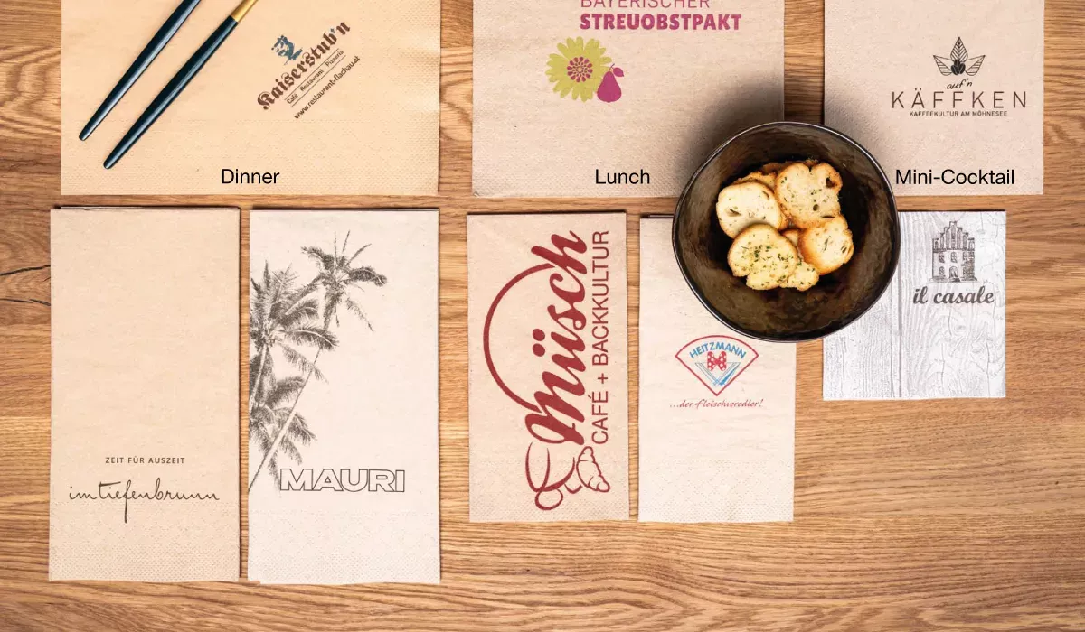 Dinner-napkins made of cotton tissue 3-ply colored 4-colored